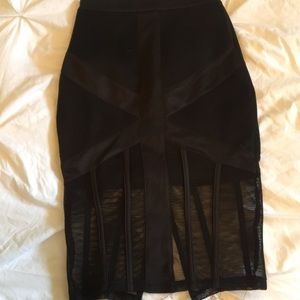 High waisted rehab skirt in small